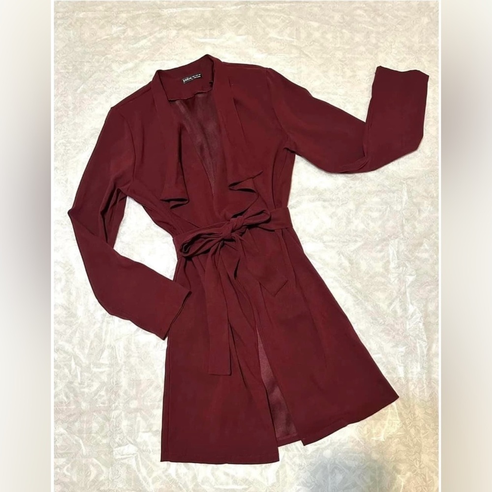 Beautiful blazer, Burgundy color. (New)